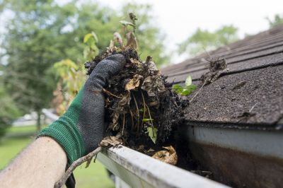 Commercial Gutter Unclogging in Mcdonough, GA